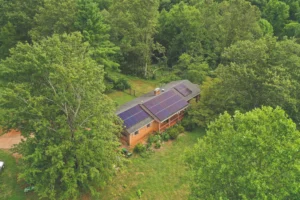 Drone imaging of Earth Right Mid-Atlantic roof mounted solar panels